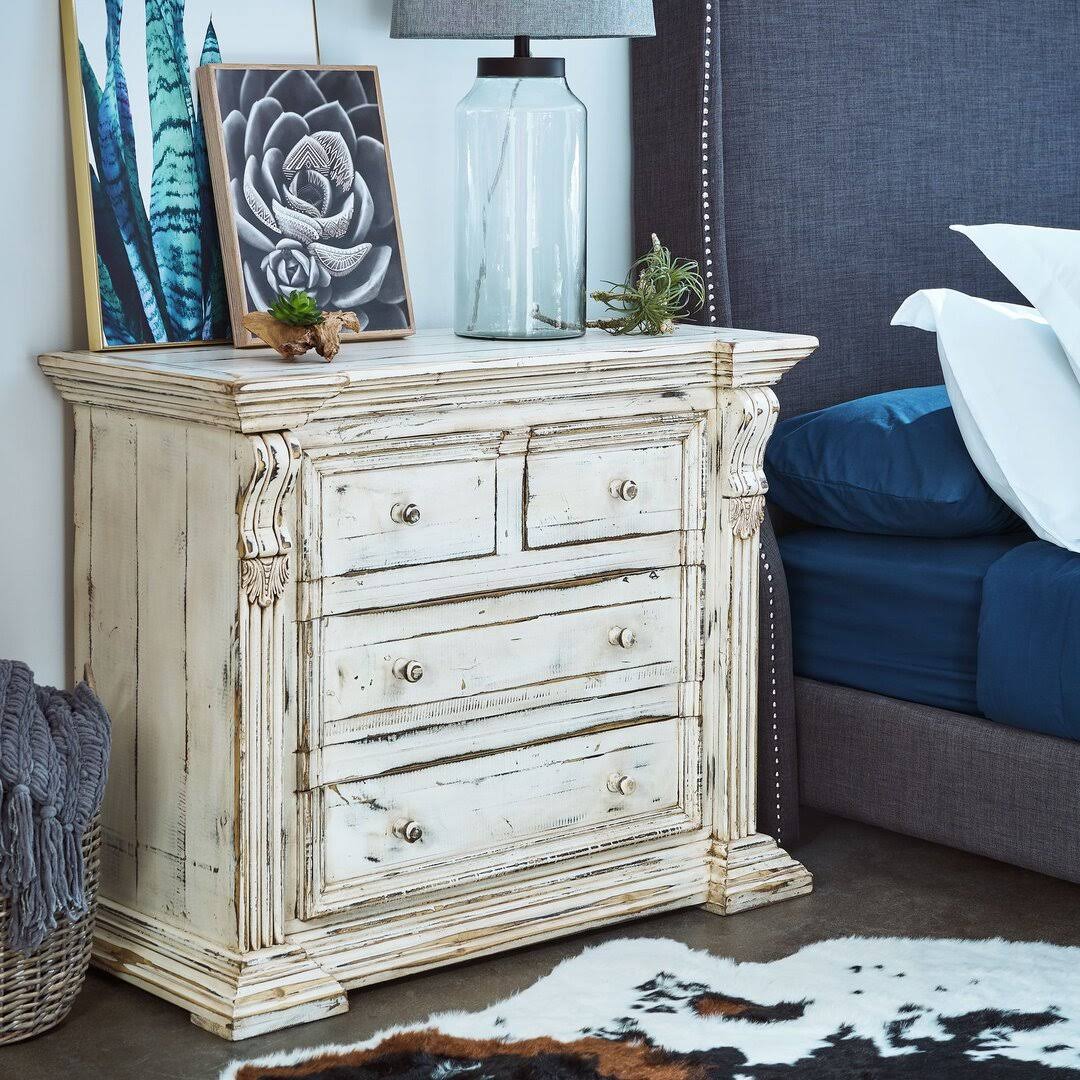 4 Drawer Accent Chest